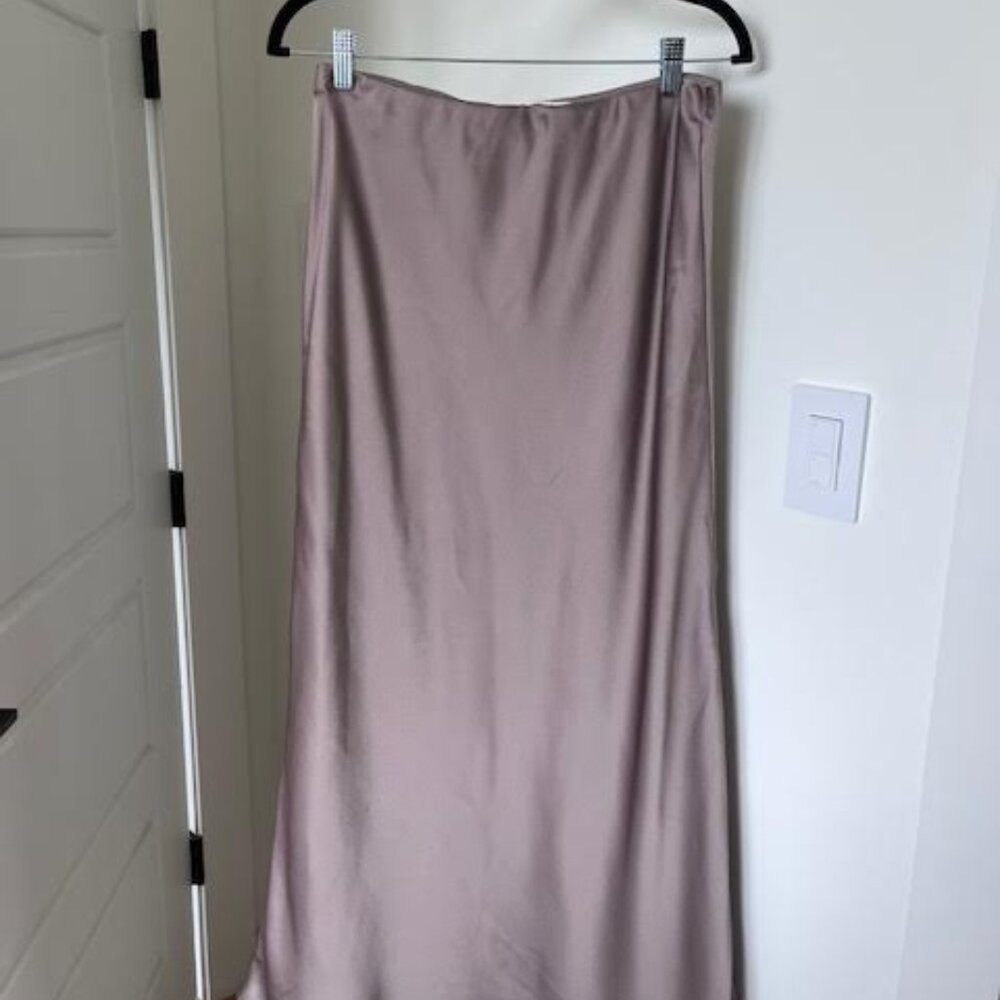 Abercrombie & Fitch - Long Mauve Satin Skirt